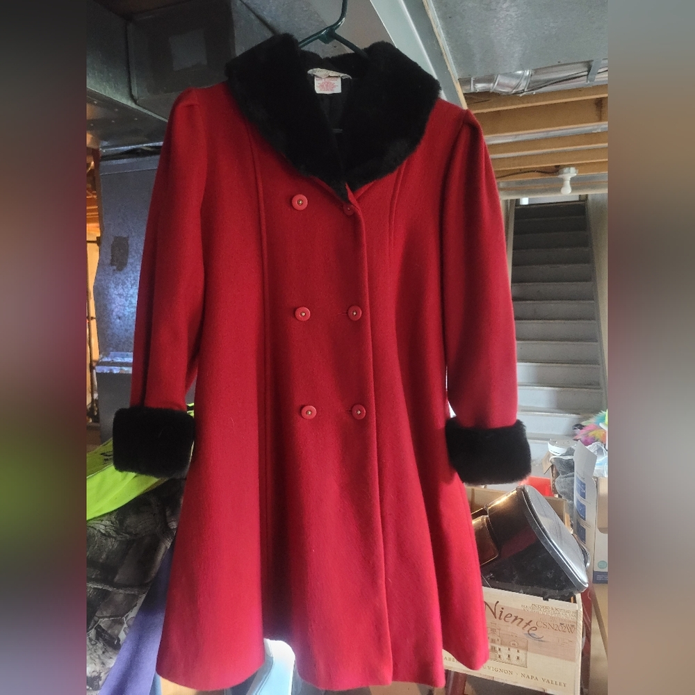 Chic Double-Breasted Red Pea Coat